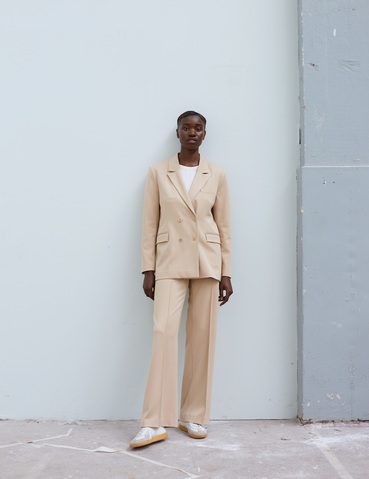 Mads Nørgaard campaign detail